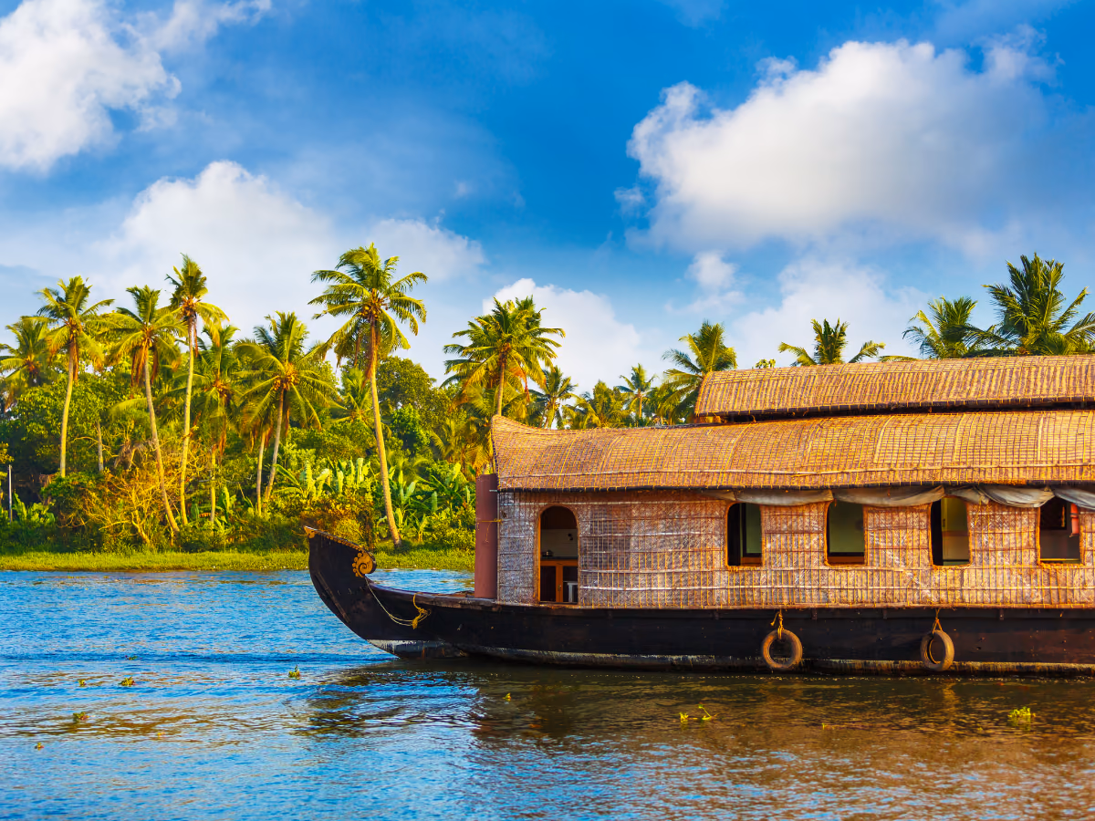 Scena di viaggio a Kumarakom a Alleppey, tra paesaggio locale e atmosfera del luogo.