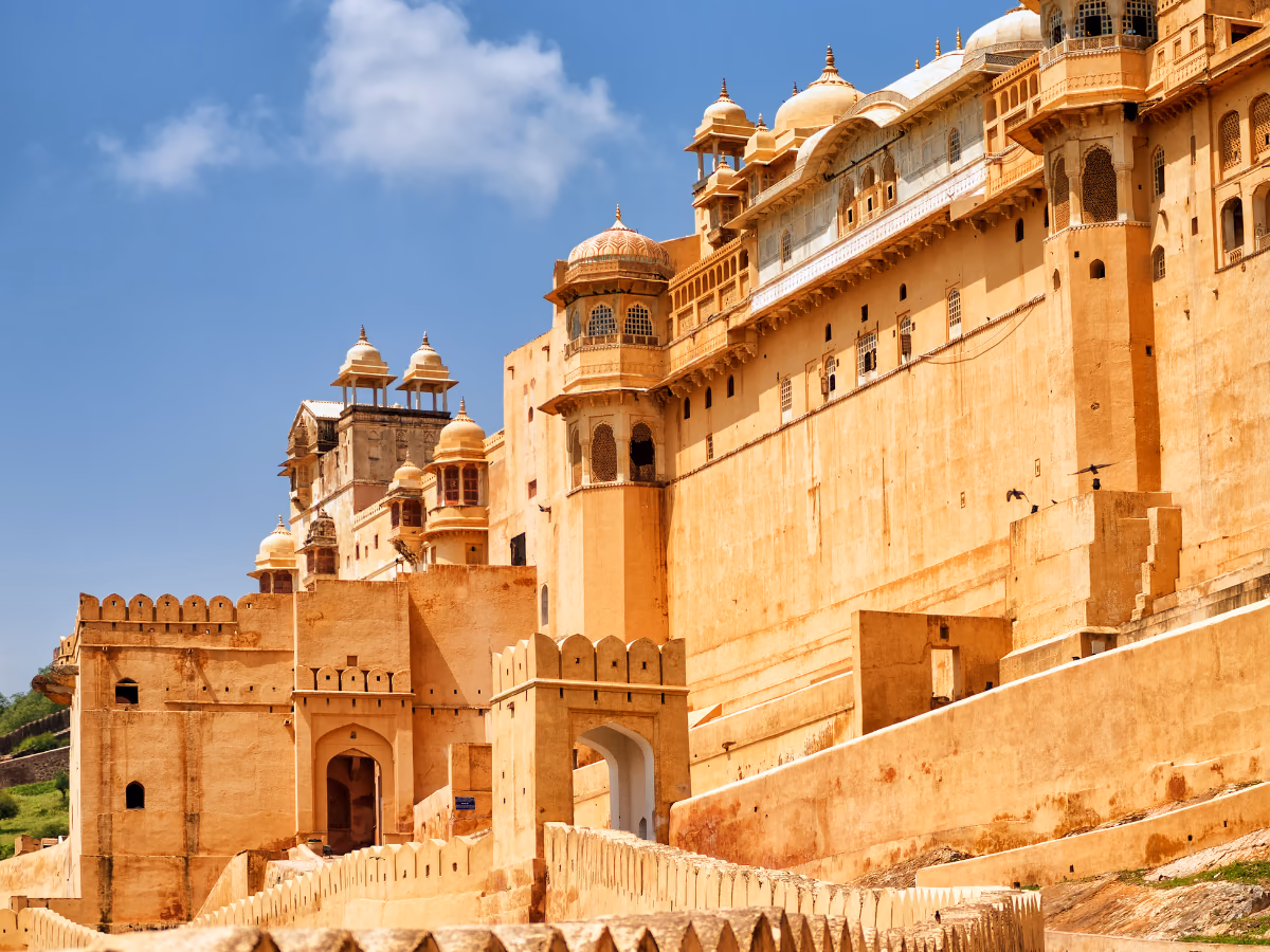 Scena di viaggio a Jaipur, tra paesaggio locale e atmosfera del luogo.