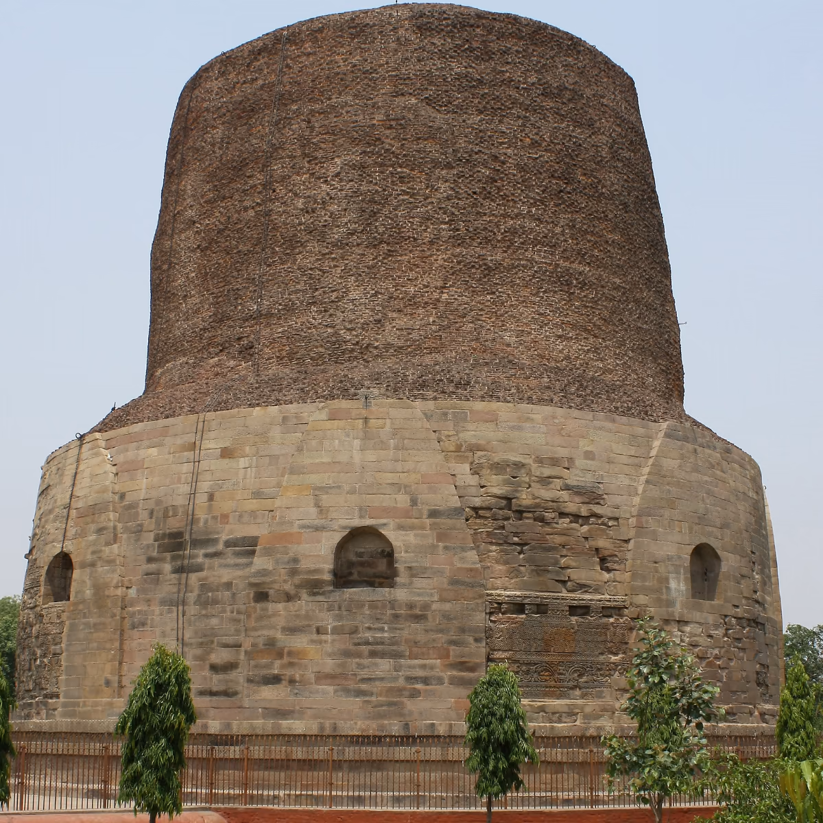 Dhamek Stupa standing in the peaceful grounds of Sarnath.