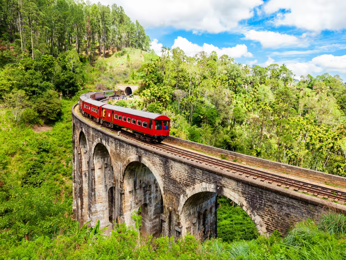 Nine Arches Bridge among Ella's green tea-country hills.